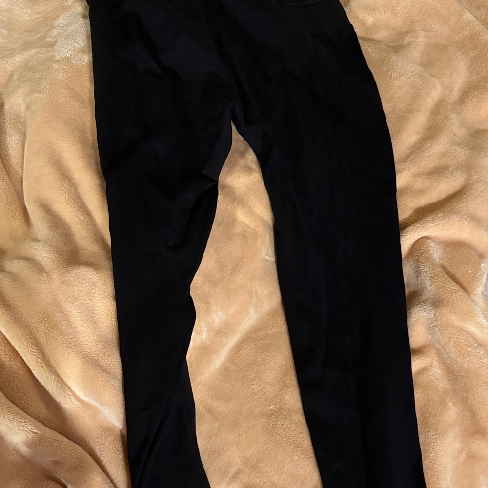 Dynamite Classic Black Leggings